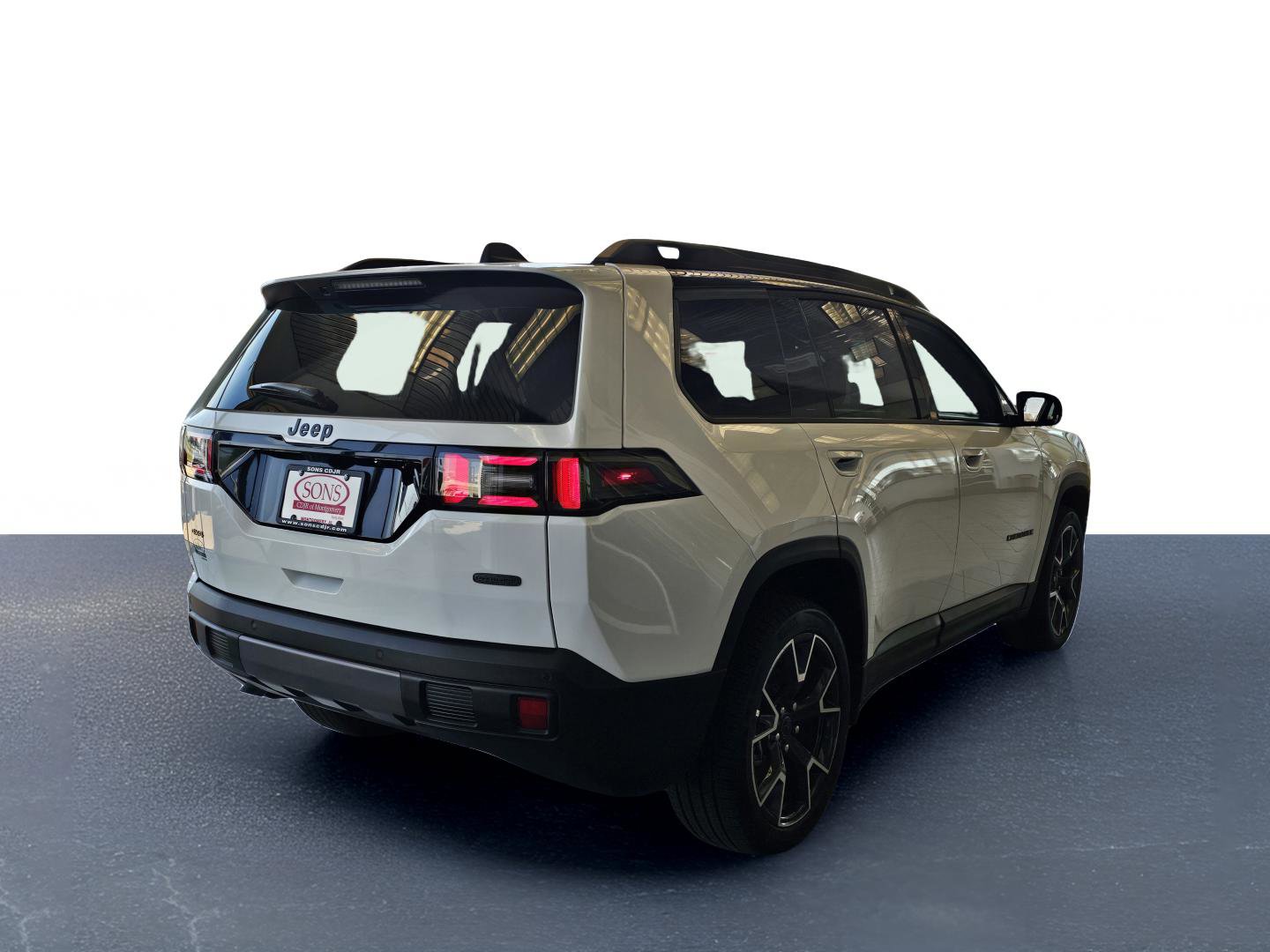 New 2026 Jeep Cherokee Overland image 8