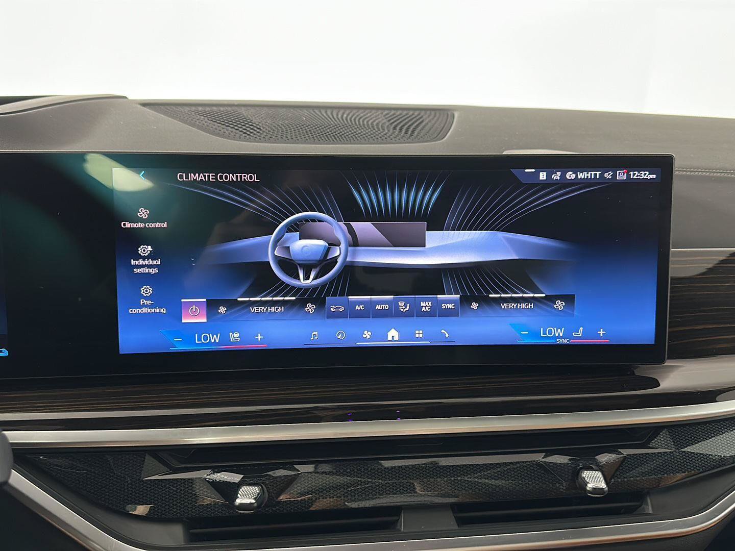 New 2026 BMW X5 xDrive50e w/ Premium Package AWD/4WD image 20