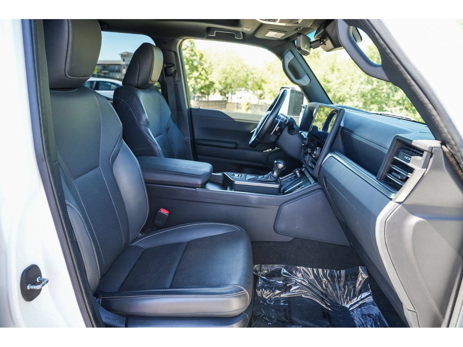 Used 2024 Lexus GX 550 w/ Cold Area Package AWD/4WD image 16