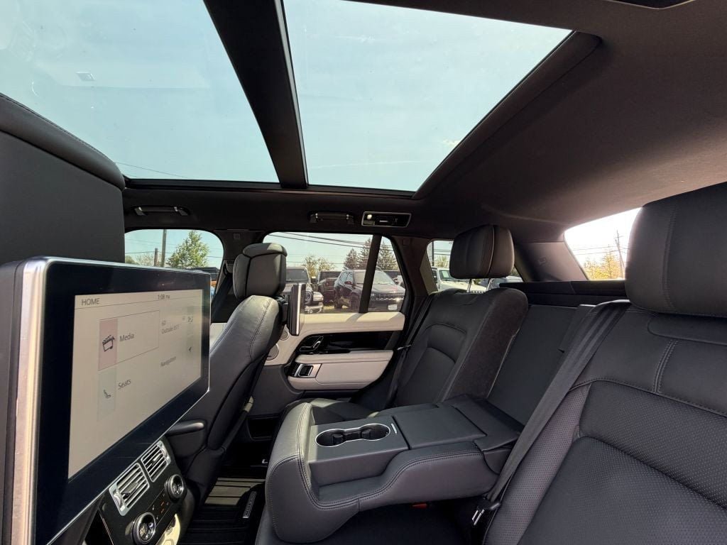 Used 2022 Land Rover Range Rover Westminster Edition AWD/4WD image 37