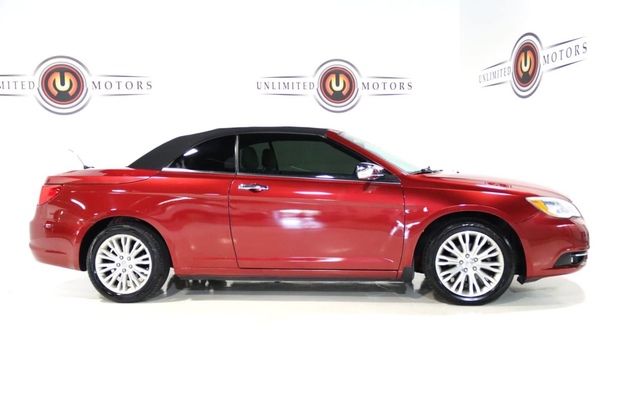 Used 2013 Chrysler 200 Limited FWD image 6