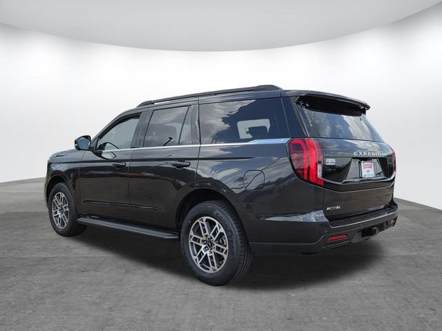 New 2026 Ford Expedition Active RWD image 3