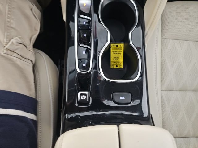 Used 2023 Buick Envision Avenir AWD/4WD image 17