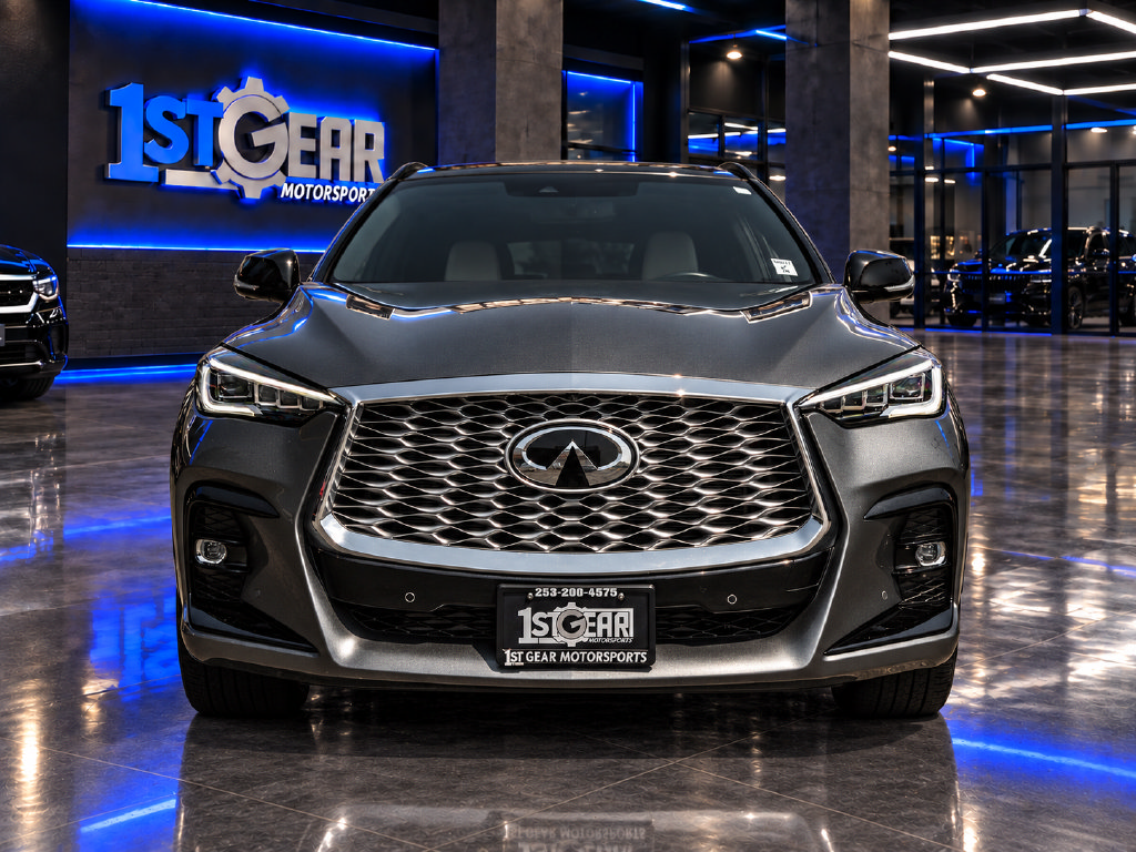 Used 2023 INFINITI QX55 Essential AWD/4WD image 3
