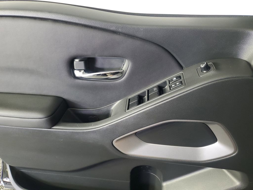 Used 2024 Nissan Frontier SV w/ Technology Package image 28