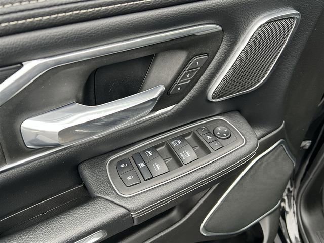 Used 2023 RAM 1500 Laramie AWD/4WD image 18