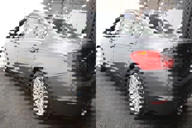 Used 2013 BMW 335i xDrive Sedan image 10