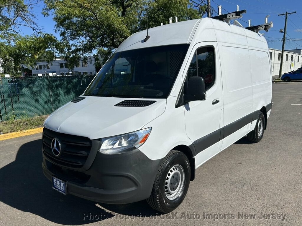 Used 2021 Mercedes-Benz Sprinter 2500 image 2