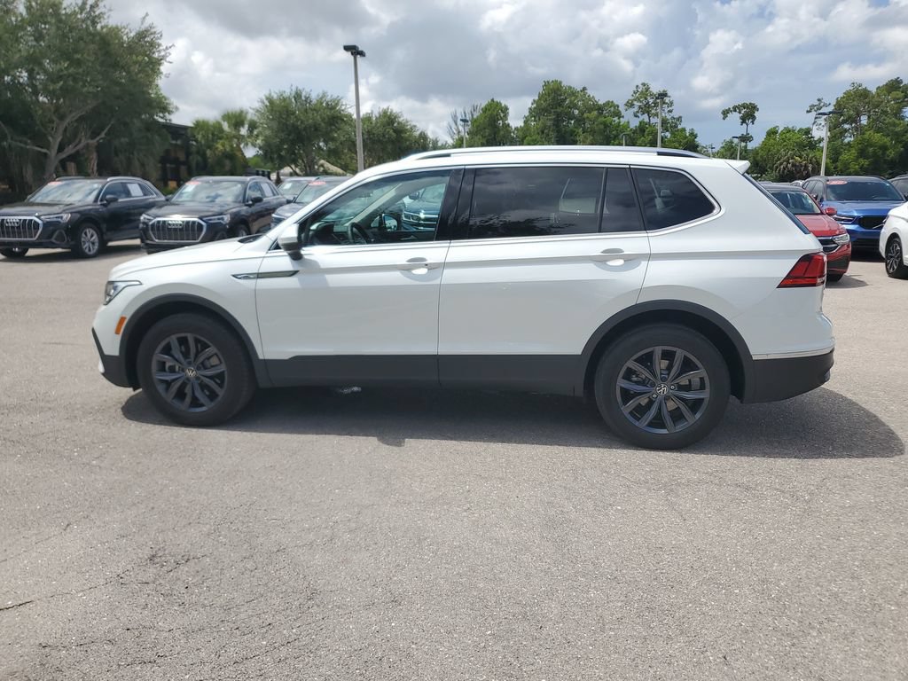 Certified 2023 Volkswagen Tiguan SE FWD image 8