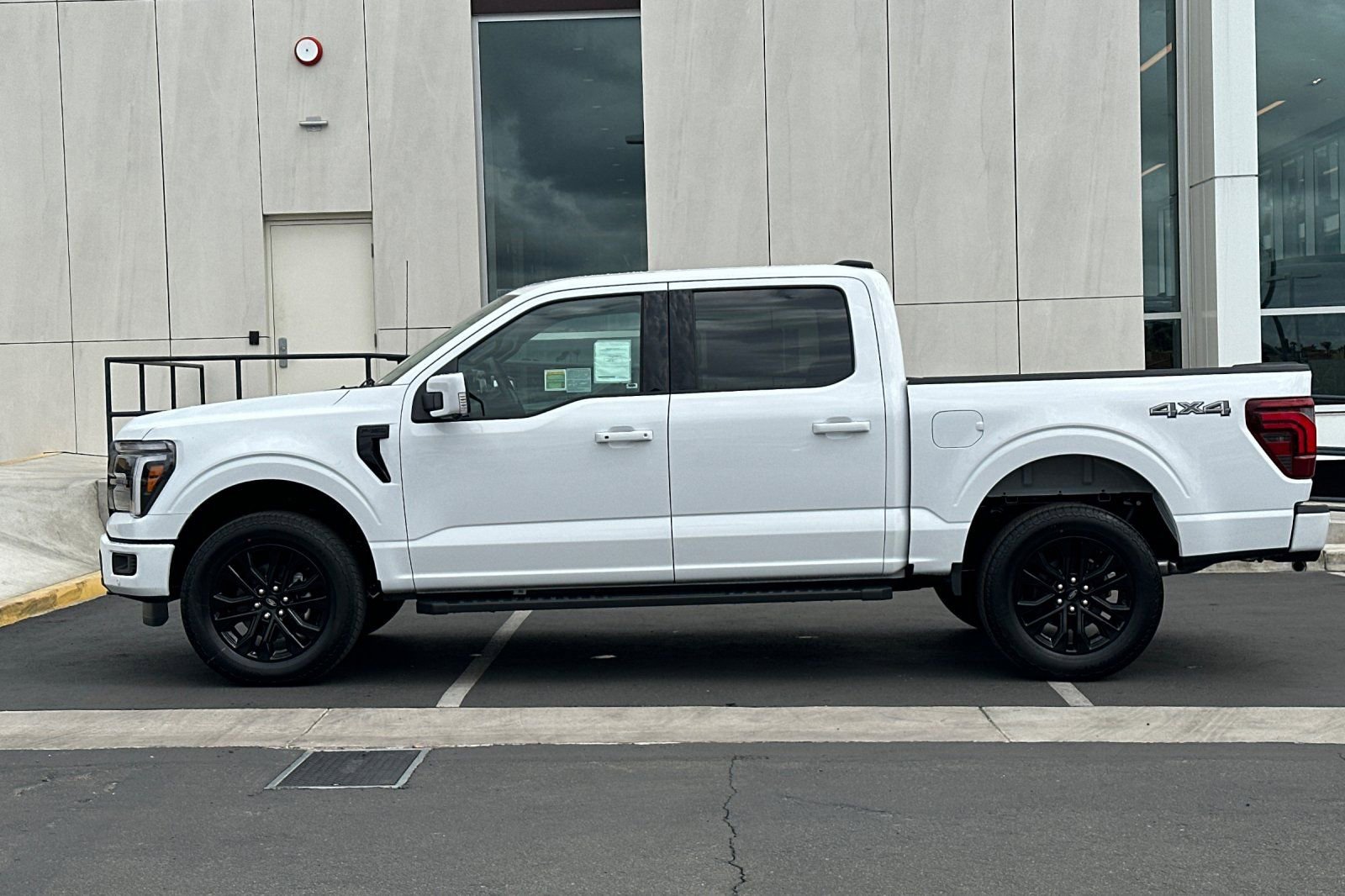 New 2026 Ford F150 Lariat w/ Equipment Group 501A Mid image 6