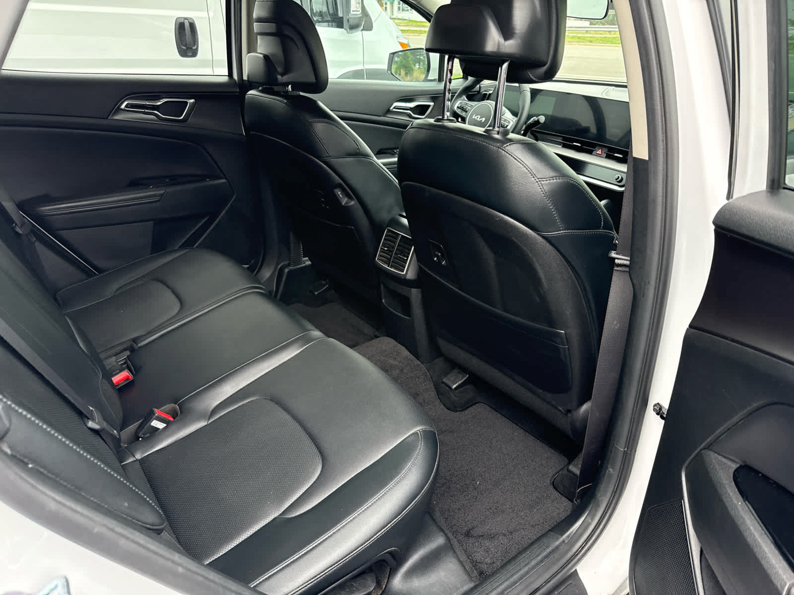 Used 2023 Kia Sportage EX FWD image 24