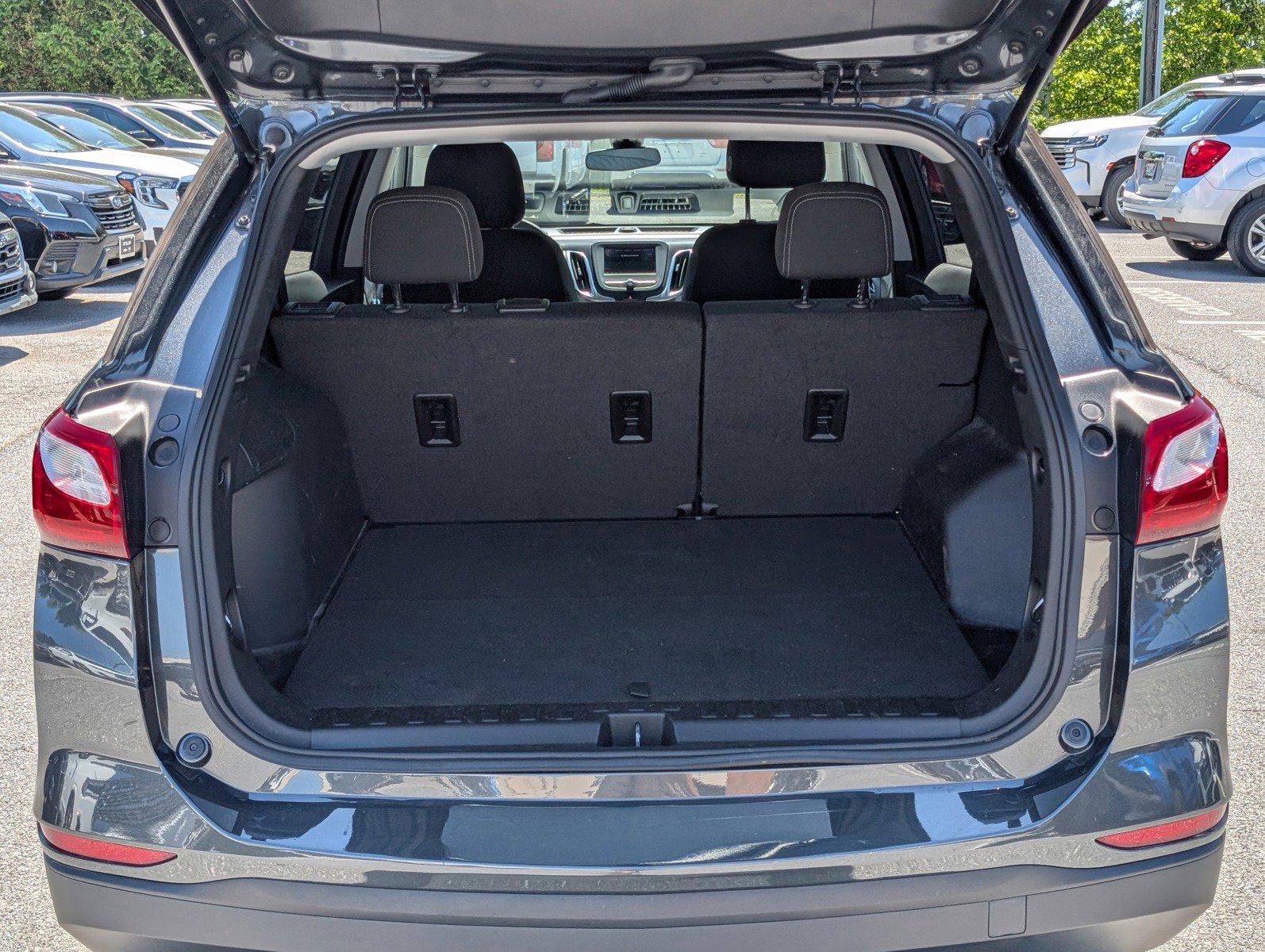 Used 2021 Chevrolet Equinox LS w/ LS Convenience Package FWD image 13