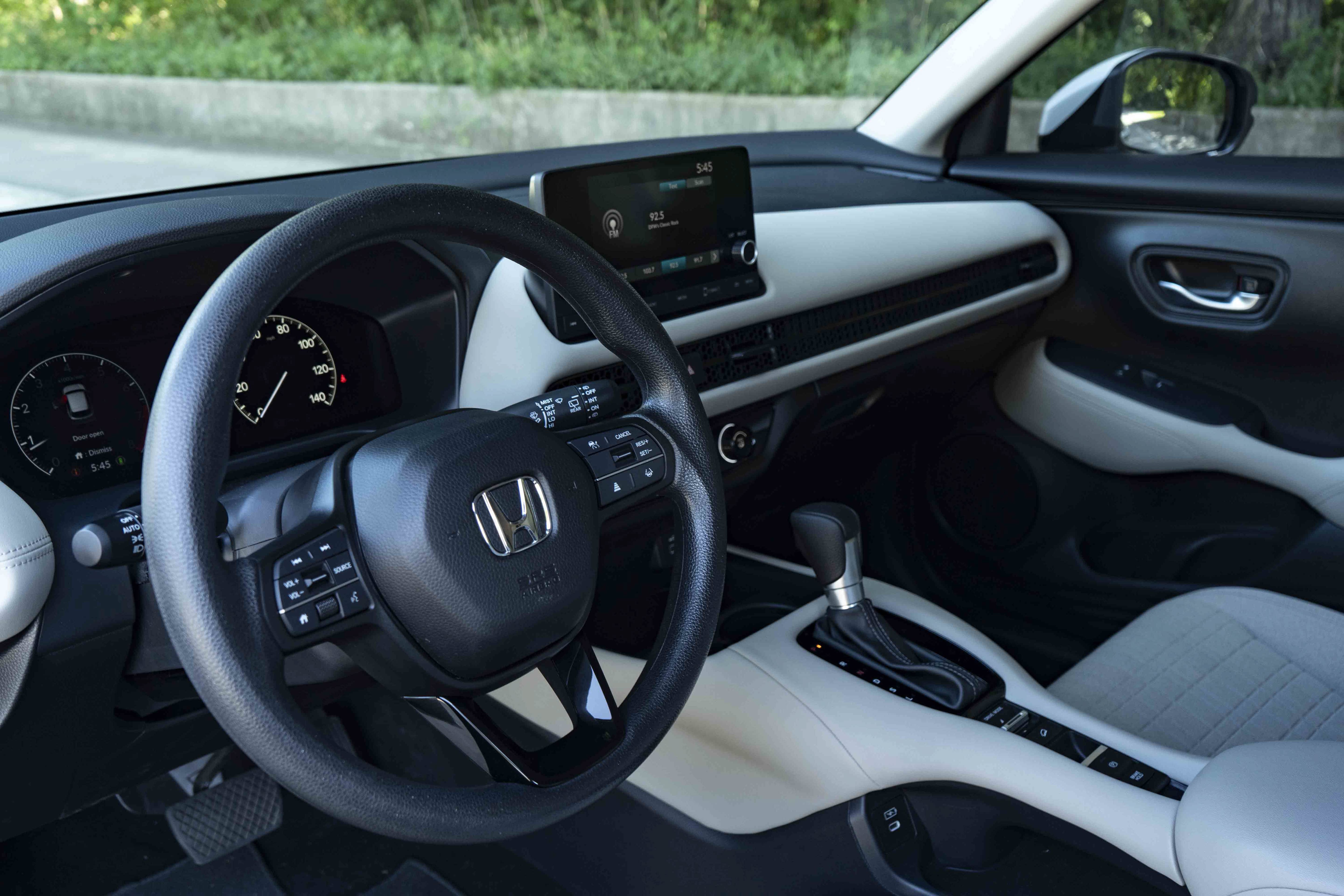 Used 2024 Honda HR-V LX image 16