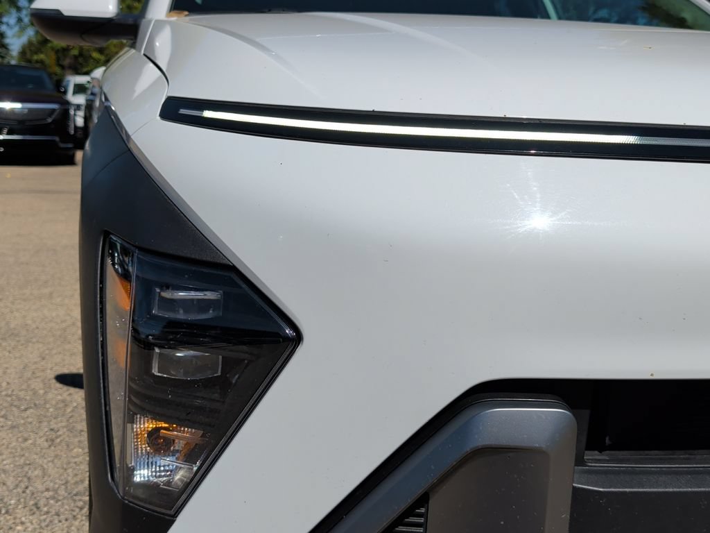 Used 2024 Hyundai Kona SEL FWD image 42