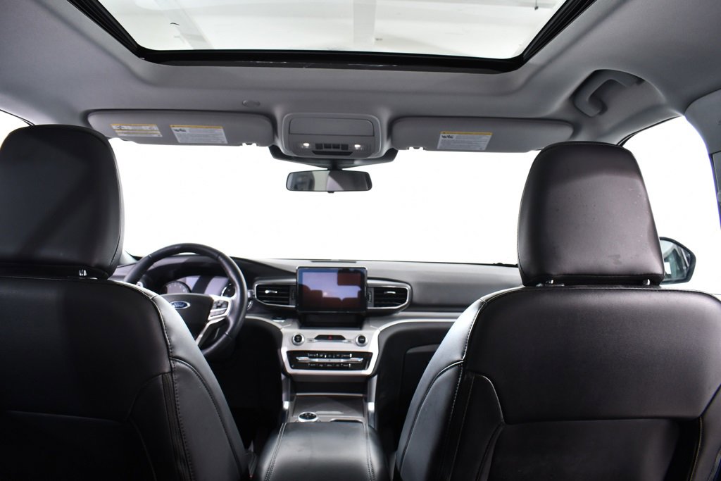 Used 2022 Ford Explorer XLT w/ Equipment Group 202A image 17