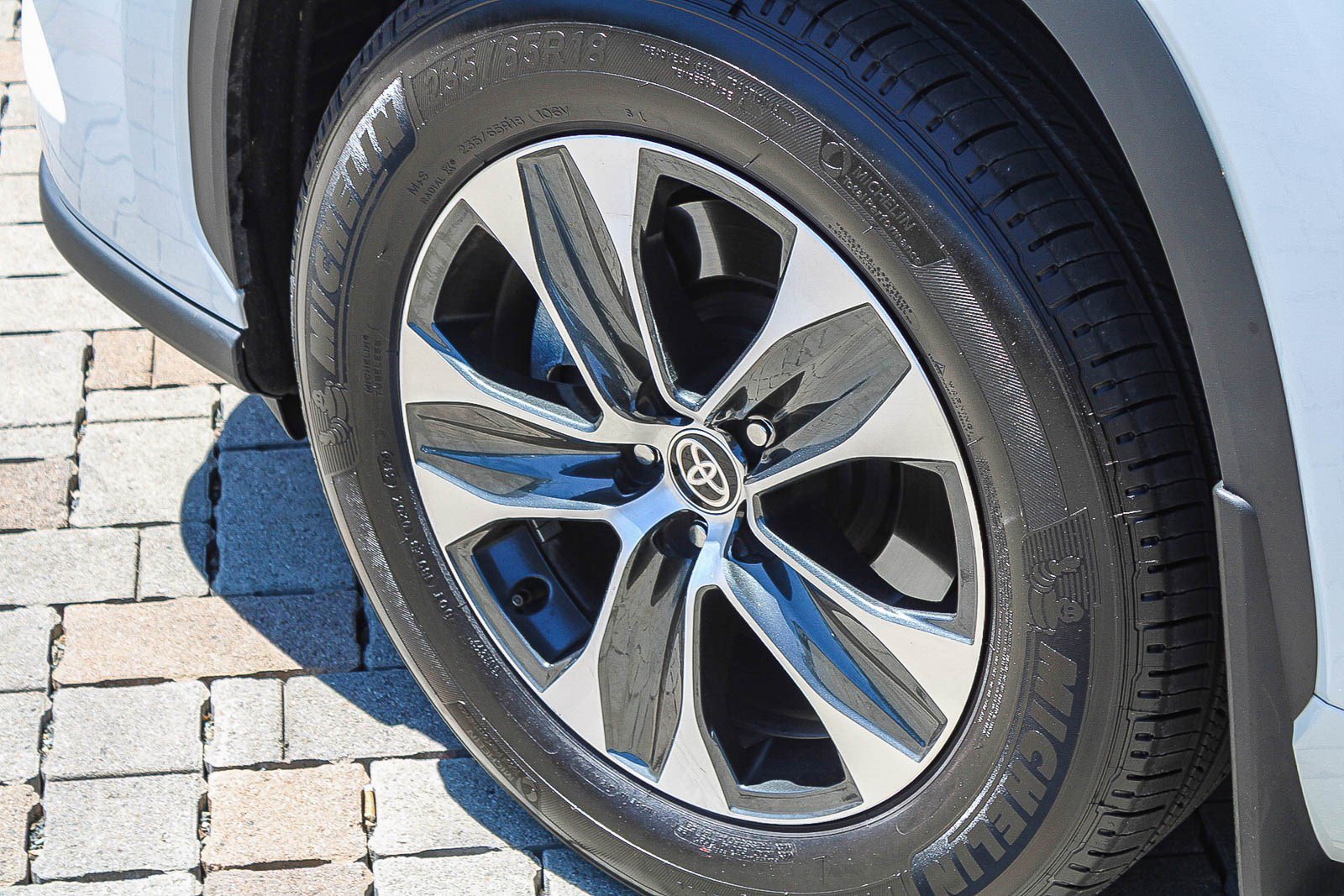 Certified 2026 Toyota Highlander XLE AWD/4WD image 13