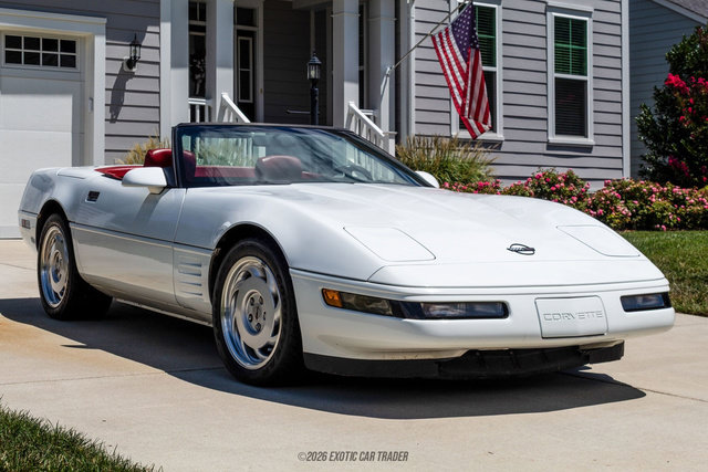 Used 1991 Chevrolet Corvette Convertible RWD image 12