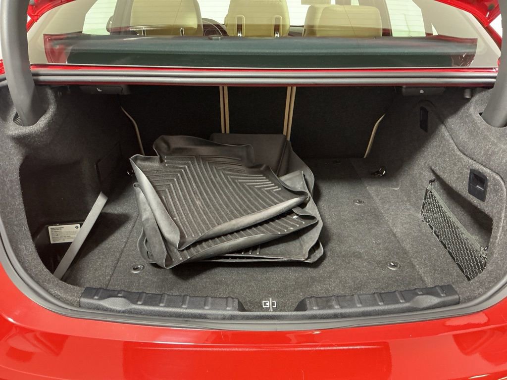 Used 2018 BMW 330e w/ Convenience Package image 27