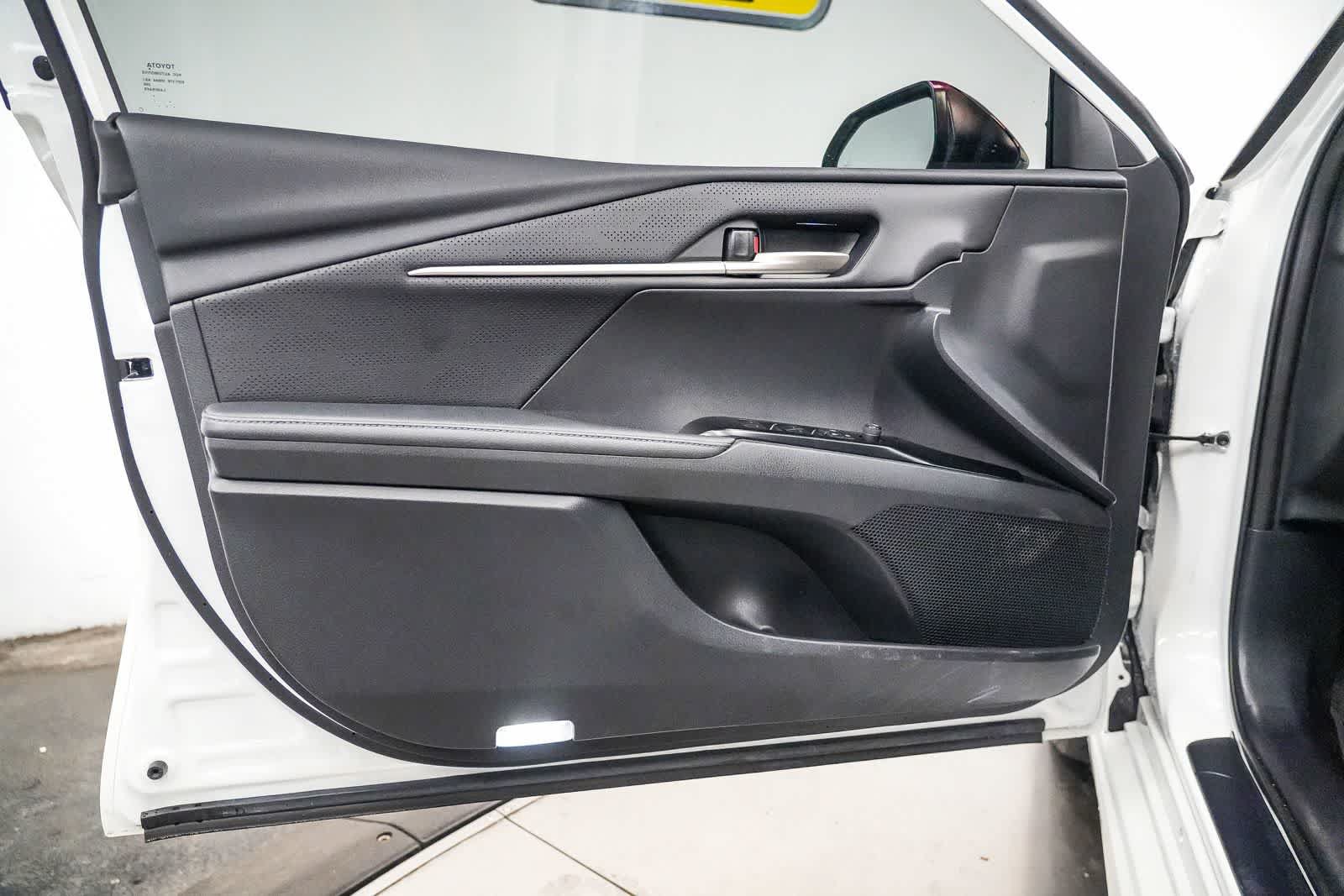Used 2025 Toyota Camry XSE AWD/4WD image 20