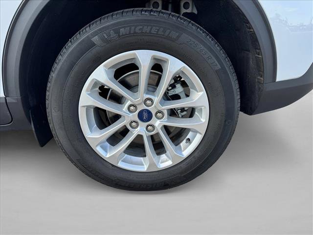 Used 2022 Ford Escape SE FWD image 20