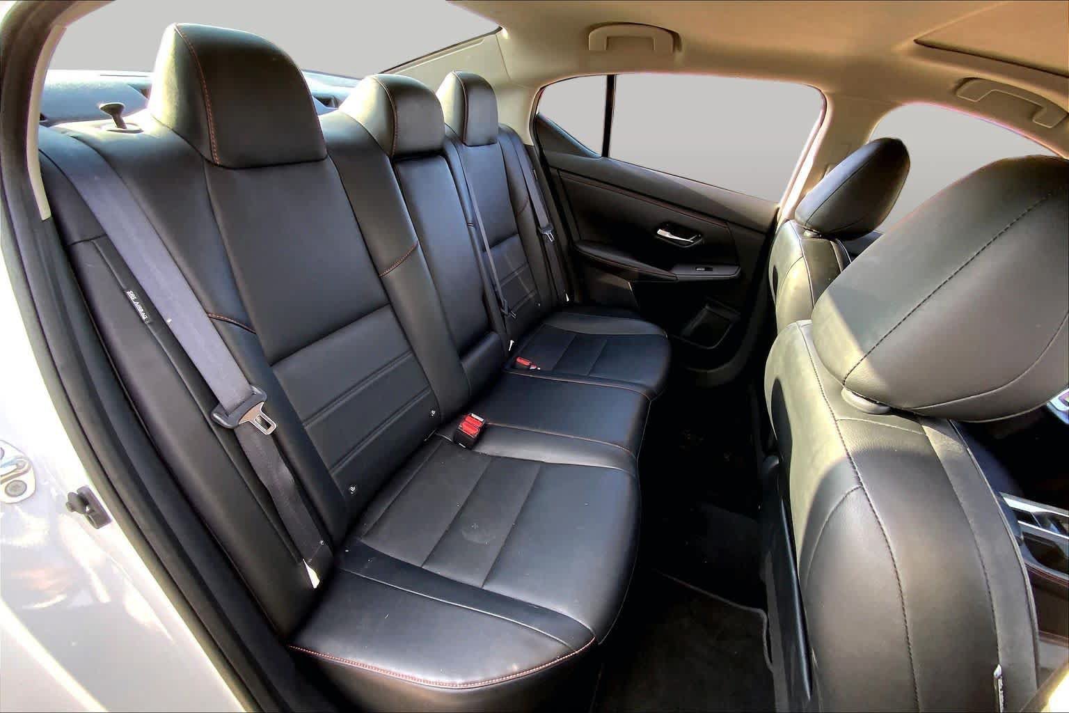 Used 2025 Nissan Sentra SR w/ SR Premium Package FWD image 20