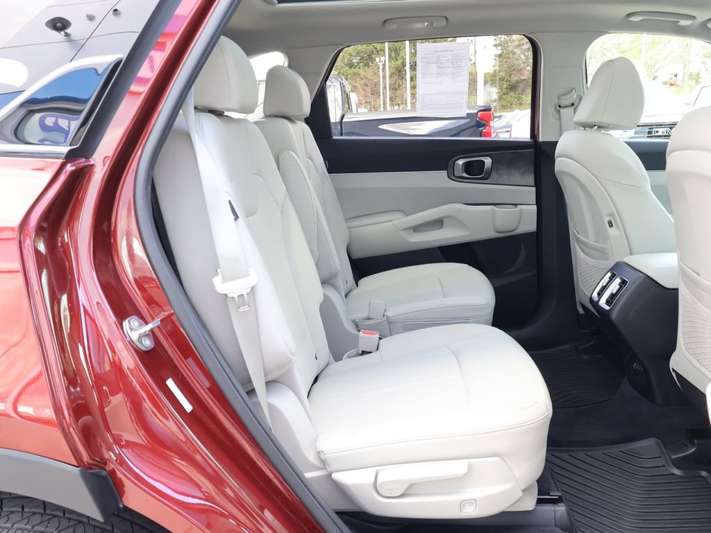 Used 2025 Kia Sorento X-Line EX AWD/4WD image 35