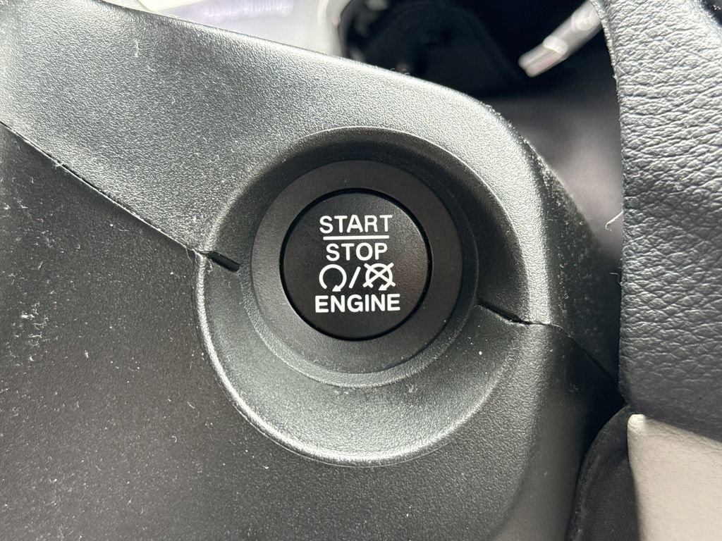 Used 2020 Jeep Compass Latitude image 19
