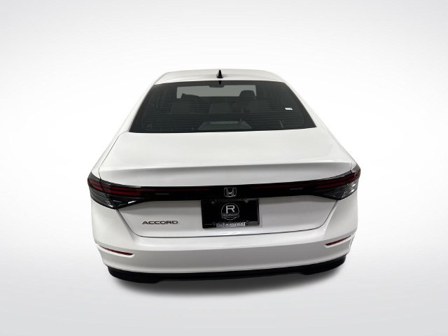 Used 2025 Honda Accord SE image 34