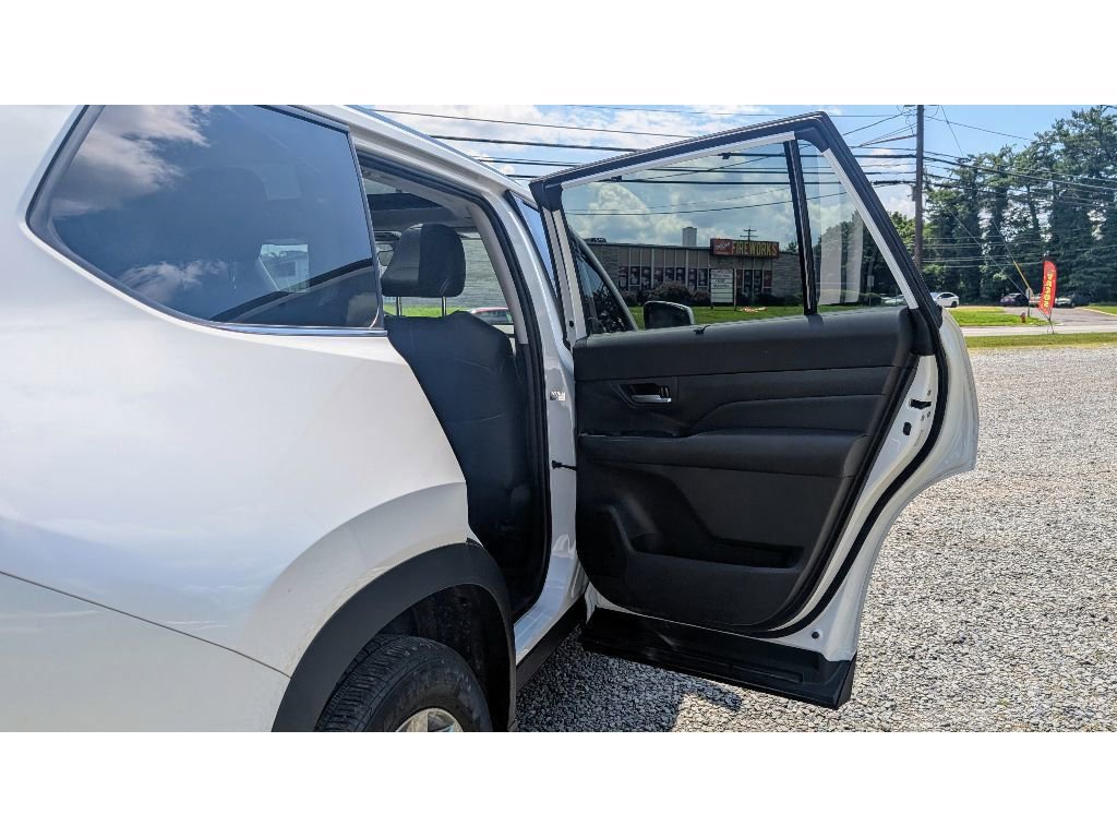 Used 2024 Toyota Grand Highlander Limited image 12