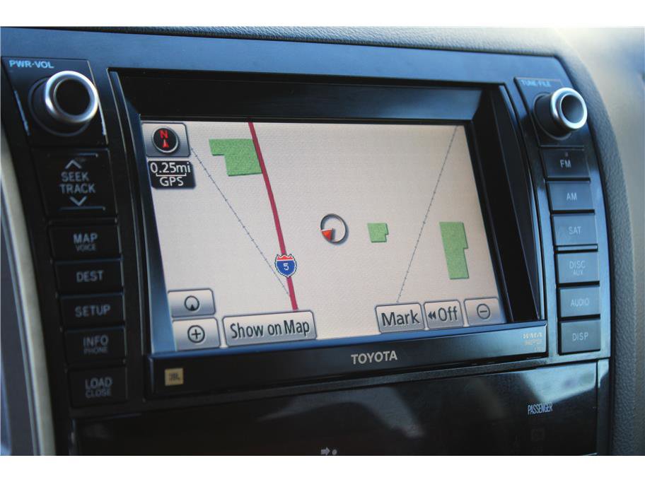 Used 2012 Toyota Sequoia Platinum image 28