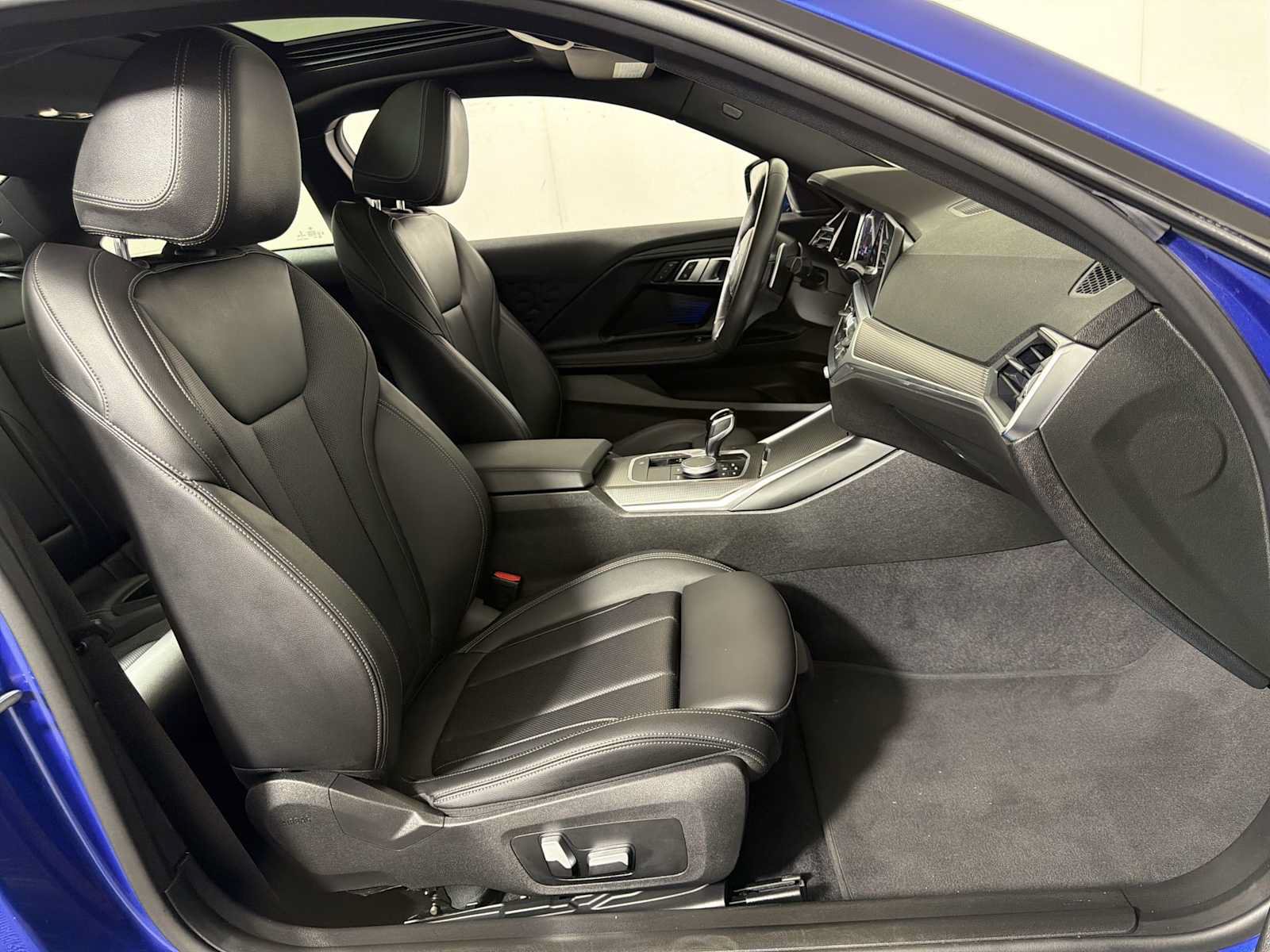 Used 2022 BMW 230i Coupe w/ Premium Package 2 RWD image 24