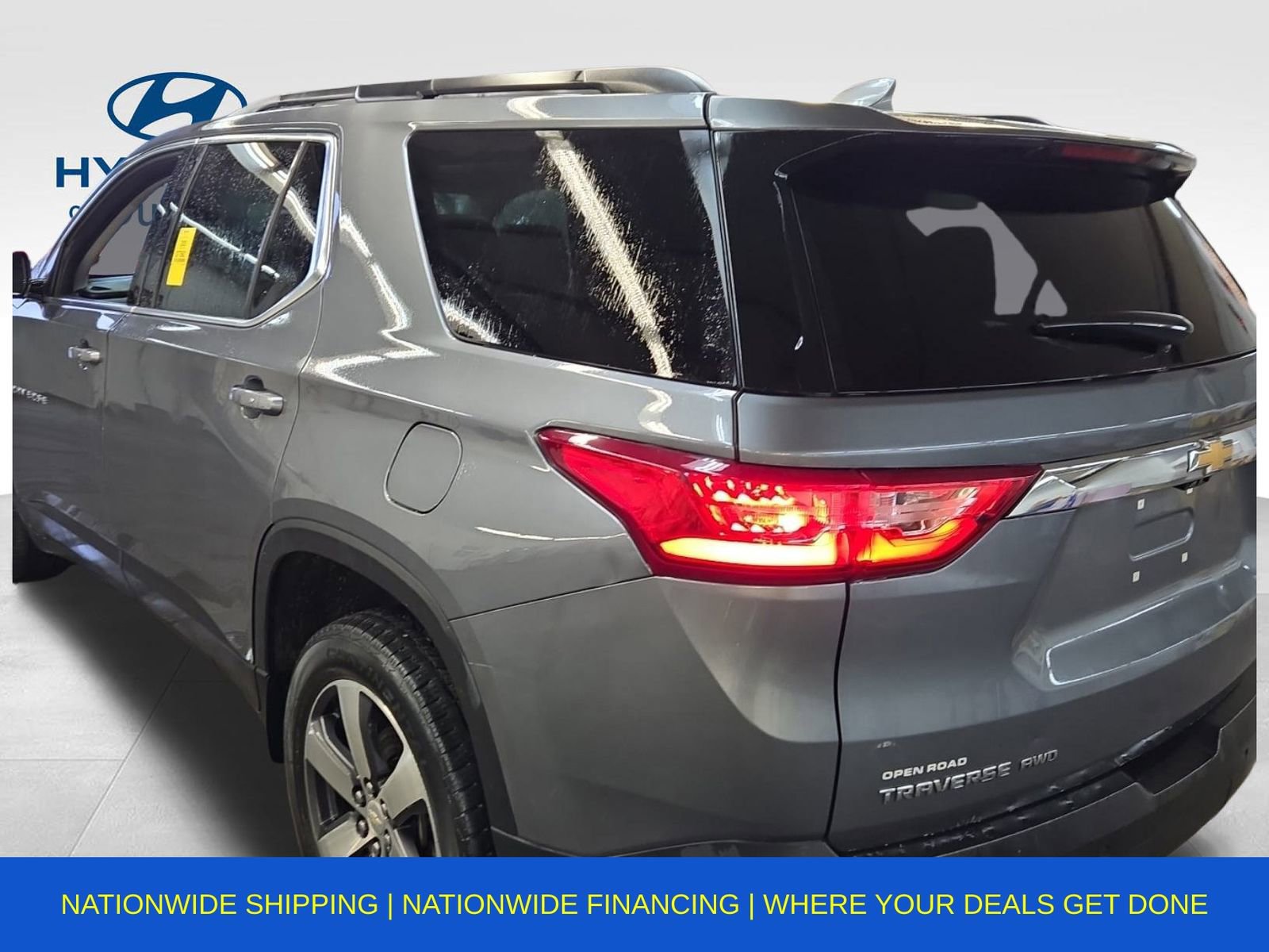 Used 2020 Chevrolet Traverse LT w/ LT Premium Package image 5