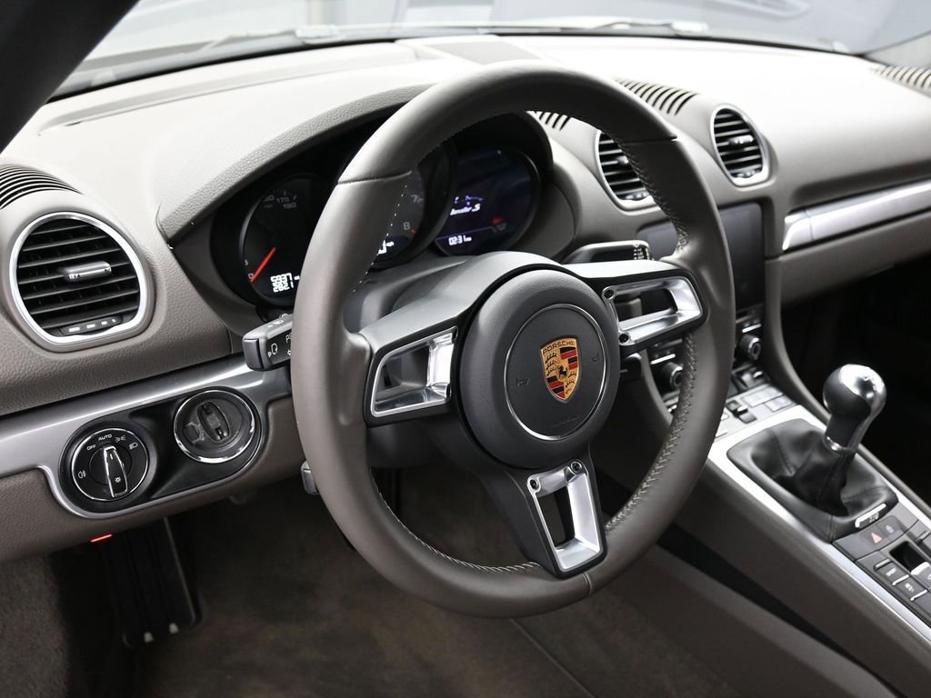 Certified 2021 Porsche 718 Boxster S image 17