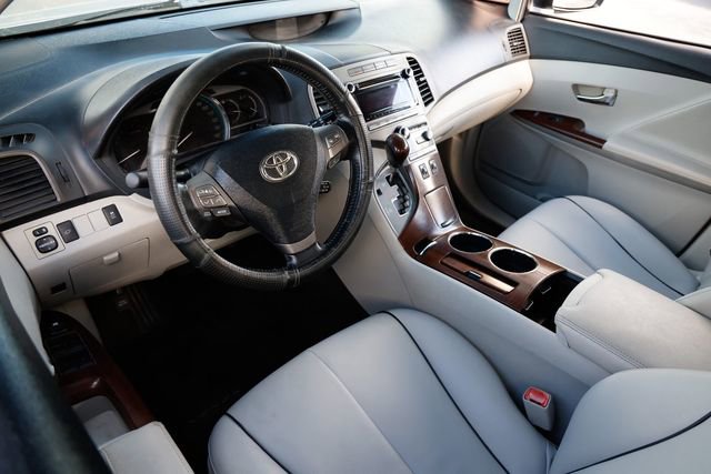 Used 2012 Toyota Venza XLE image 4