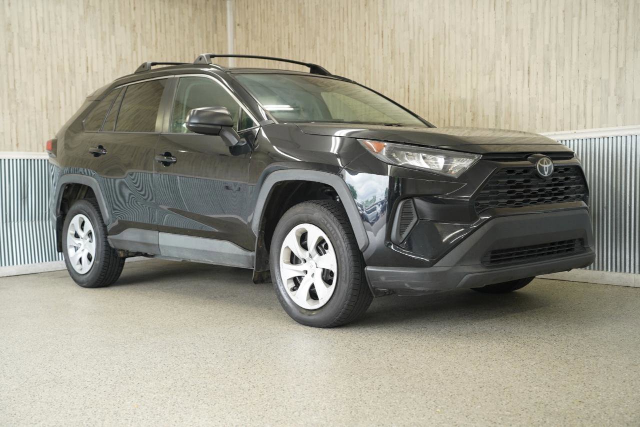 Used 2014 Toyota Highlander LE AWD/4WD image 11