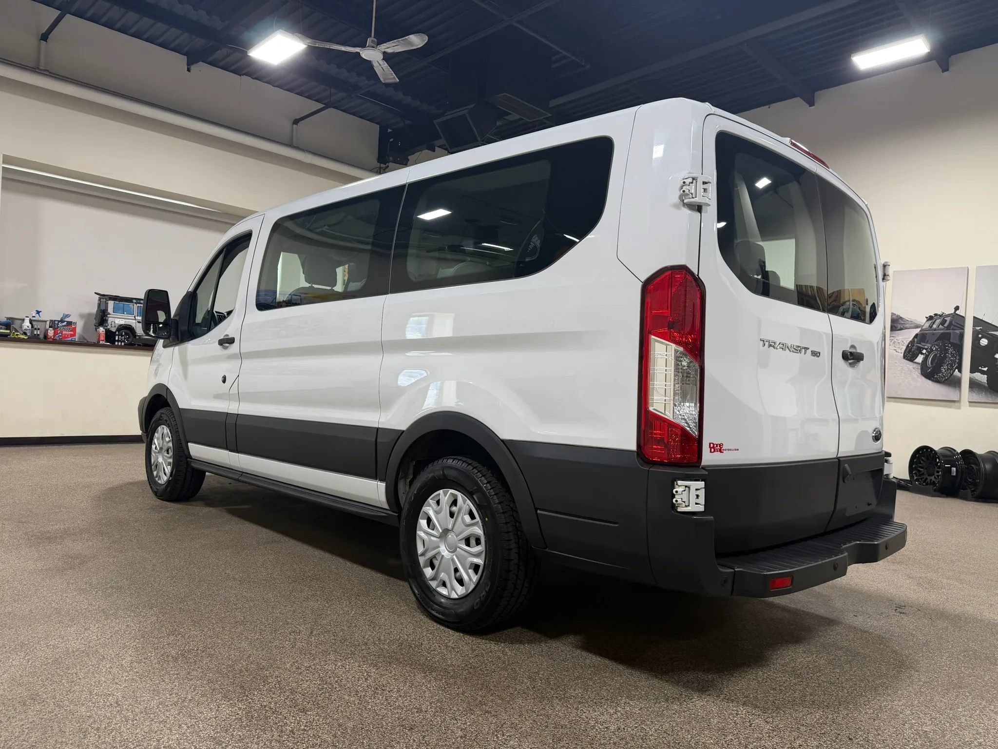 Used 2018 Ford Transit 150 XL RWD image 7