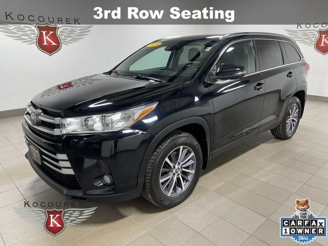 Used 2019 Toyota Highlander XLE AWD/4WD image 3