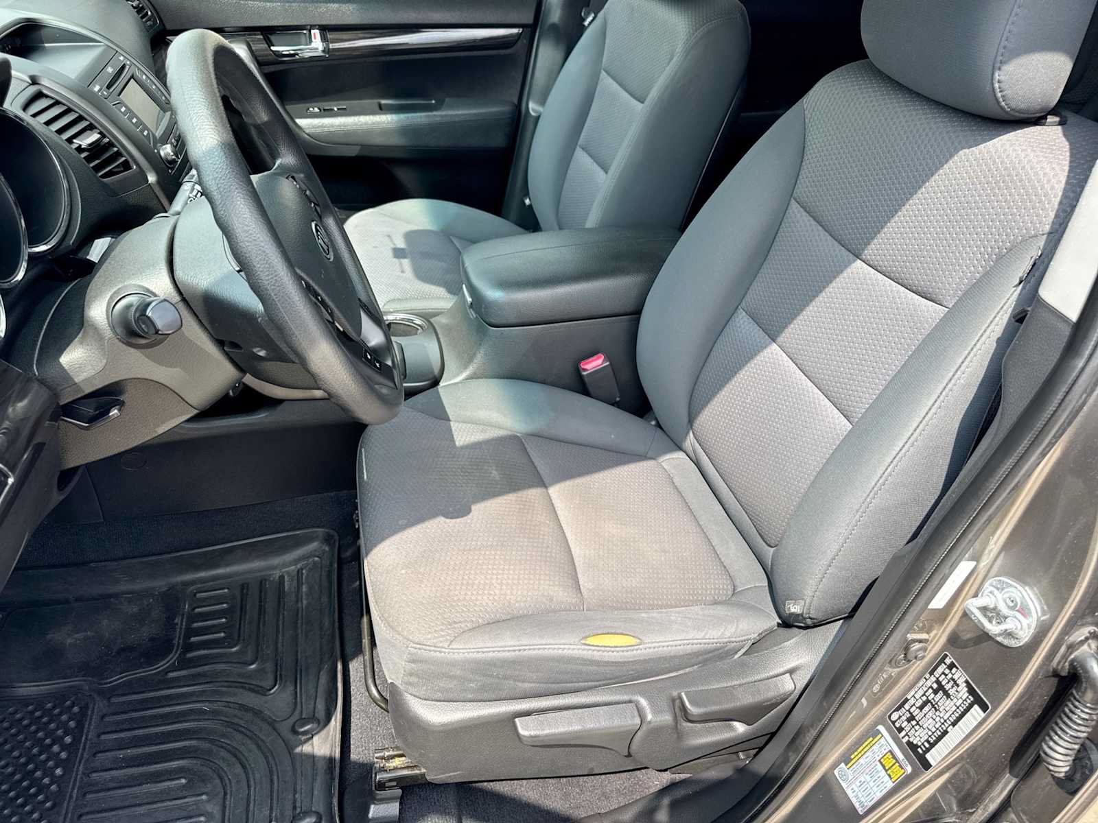 Used 2013 Kia Sorento LX w/ Convenience Pkg FWD image 15