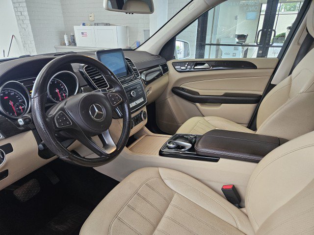 Used 2017 Mercedes-Benz GLS 450 4MATIC image 8