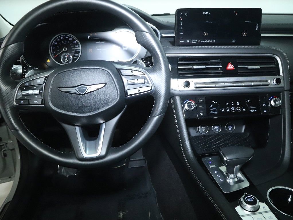 Used 2025 Genesis G70 2.5T image 29