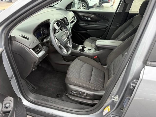 Used 2023 GMC Terrain SLE w/ Driver Convenience Package FWD image 7