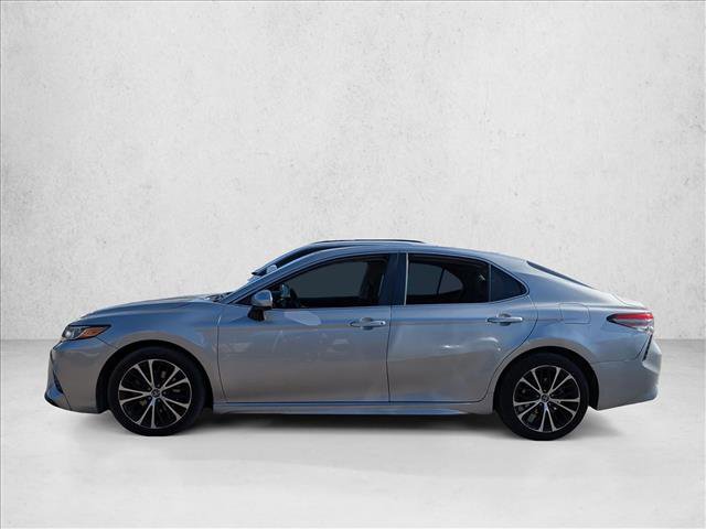 Used 2019 Toyota Camry SE image 3
