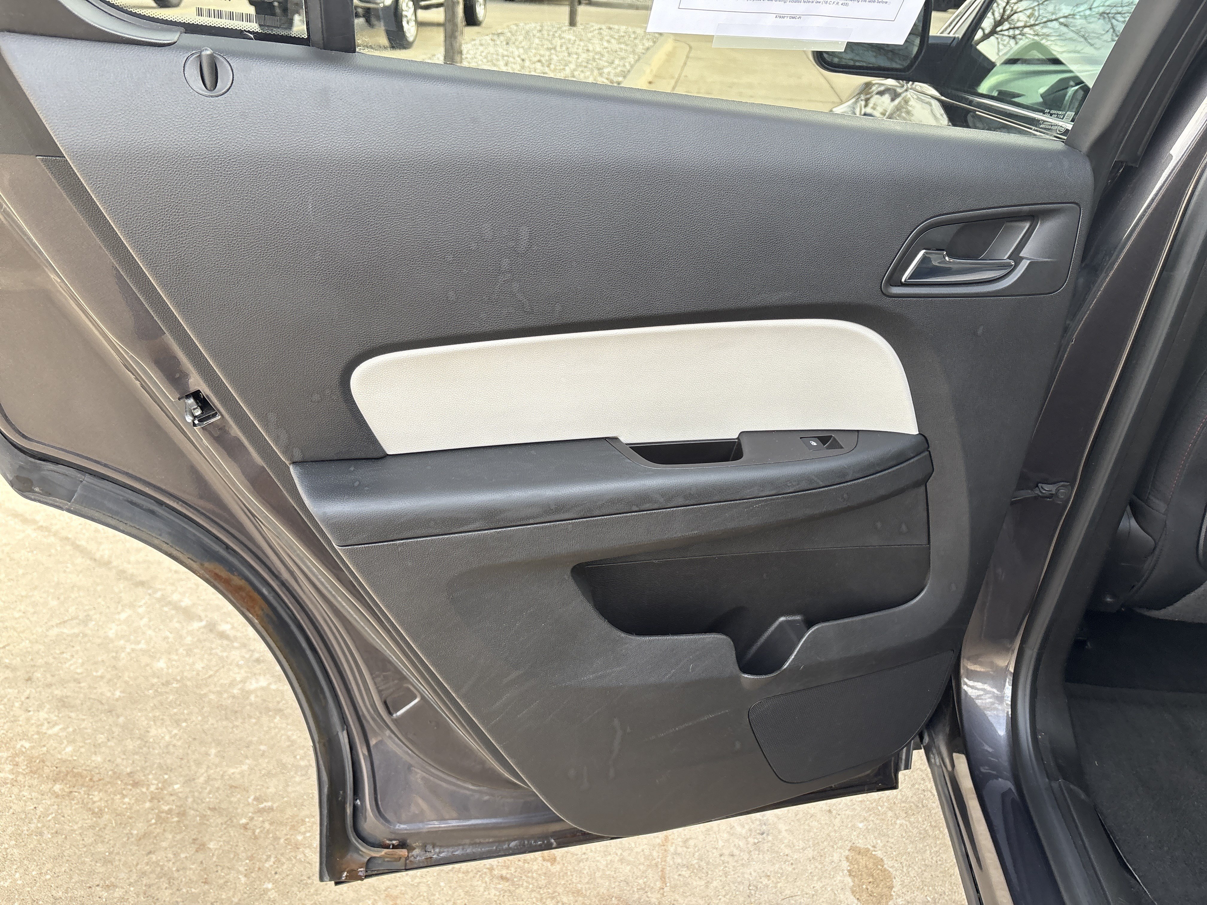Used 2015 Chevrolet Equinox LT w/ Power Convenience Package FWD image 12