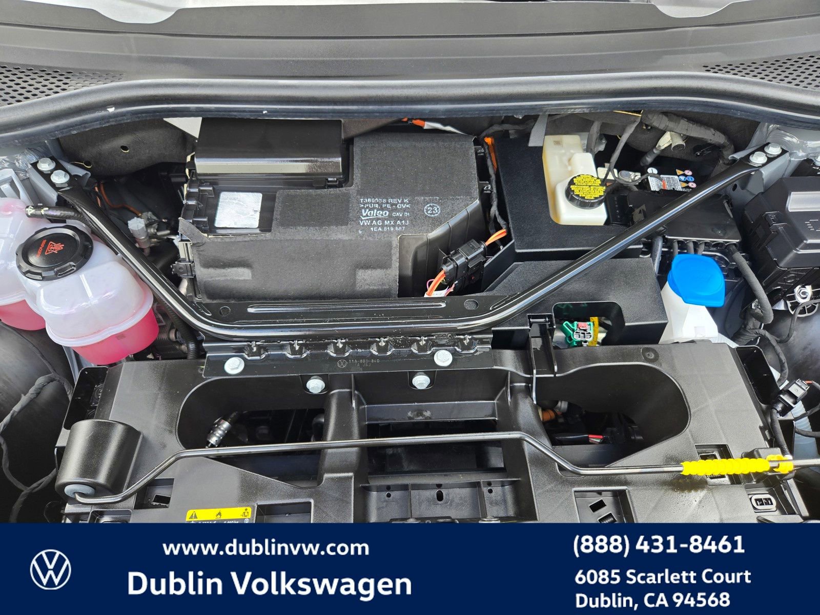 Used 2023 Volkswagen ID.4 Pro S Plus image 23