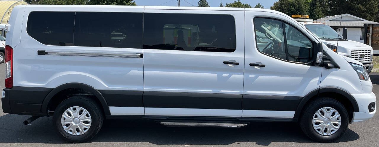 Used 2023 Ford Transit 350 XLT RWD image 4