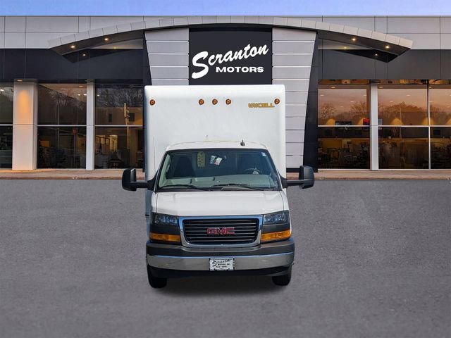 New 2024 GMC Savana 3500 Extended w/ Power Convenience Package RWD image 2