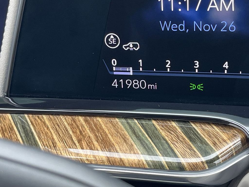 Used 2022 Cadillac Escalade ESV Premium Luxury Platinum w/ Heavy-Duty Trailer Package image 4