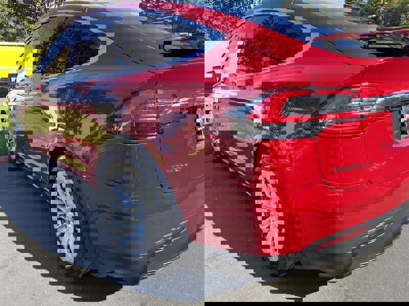 Used 2016 Tesla Model X Performance image 11