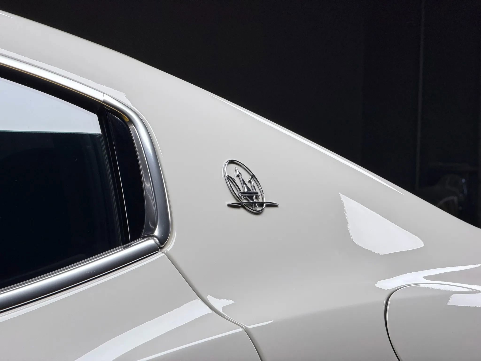 Used 2018 Maserati Ghibli S image 10