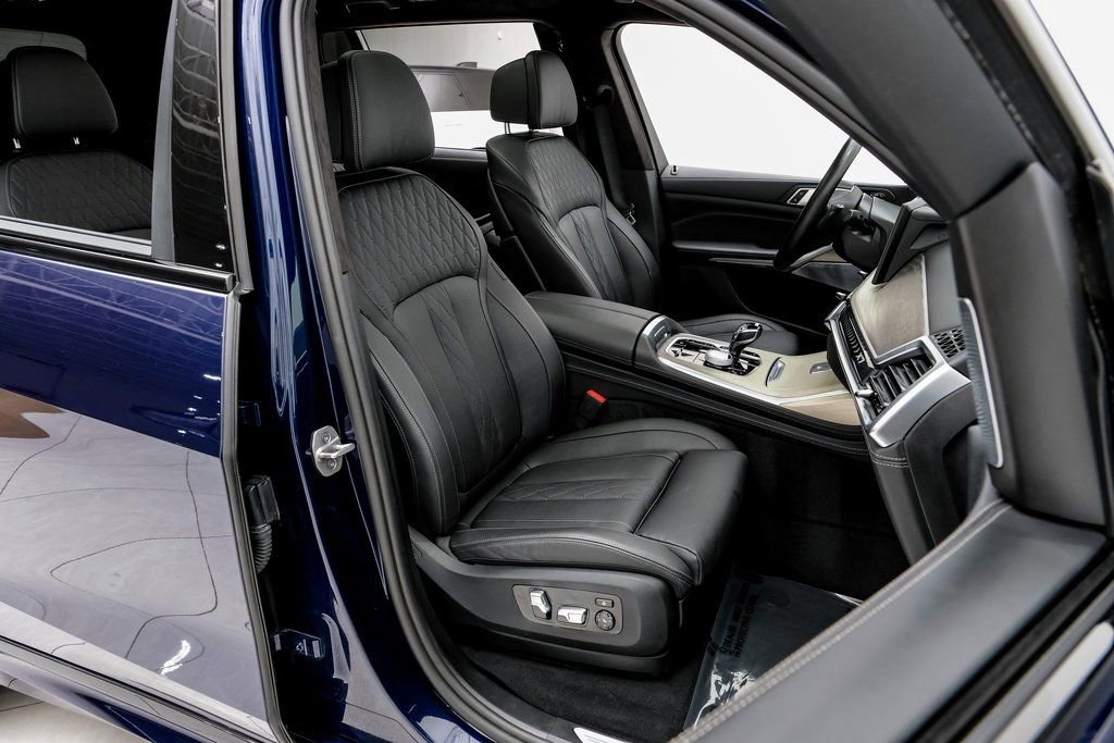 Used 2024 BMW ALPINA XB7 image 30